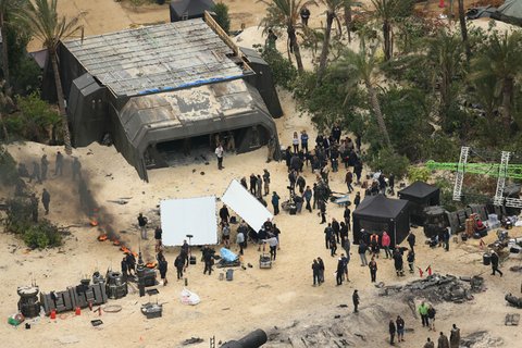 EXCLUSIVE: A downed ship and dead Storm Troopers and Rebels litter a near by lake as filming for Star Wars Rogue One gets underway. Felicity Jones, Donnie Yen, Jonathan Aris, Diego Luna can be seen in costume. Photos taken on September 9th 2015 Ref: SPL1119655 150915 EXCLUSIVE Picture by: James Jenkins / Splash News Splash News and Pictures Los Angeles:310-821-2666 New York:212-619-2666 London:870-934-2666 photodesk@splashnews.com